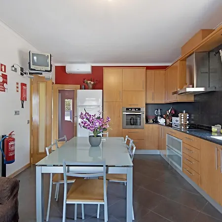 Sousa's House - Local Tatil Evi Anreade